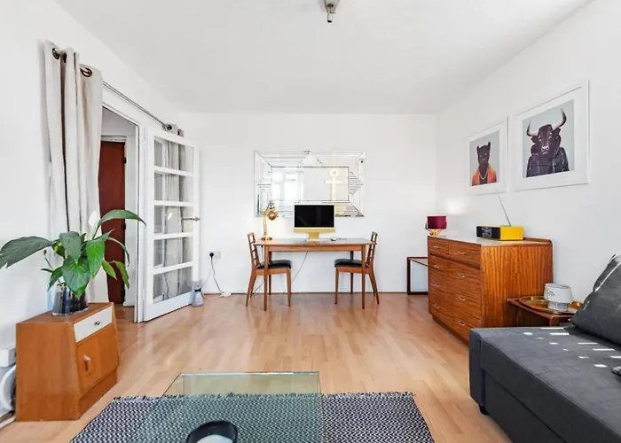 Flat 13