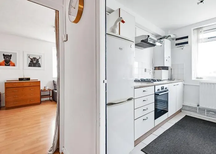Flat 13